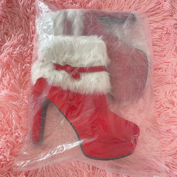 Booties - Picture 5 of 5